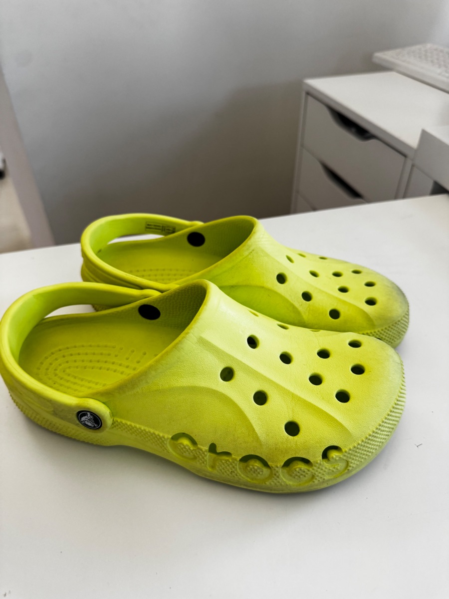 Crocs photo 2