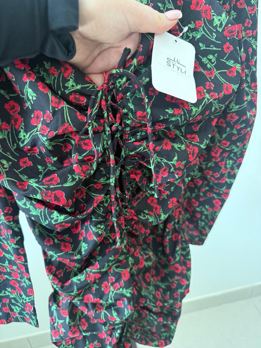 Styli Floral Dress – BNWT – Size 10/12/M/L photo 3
