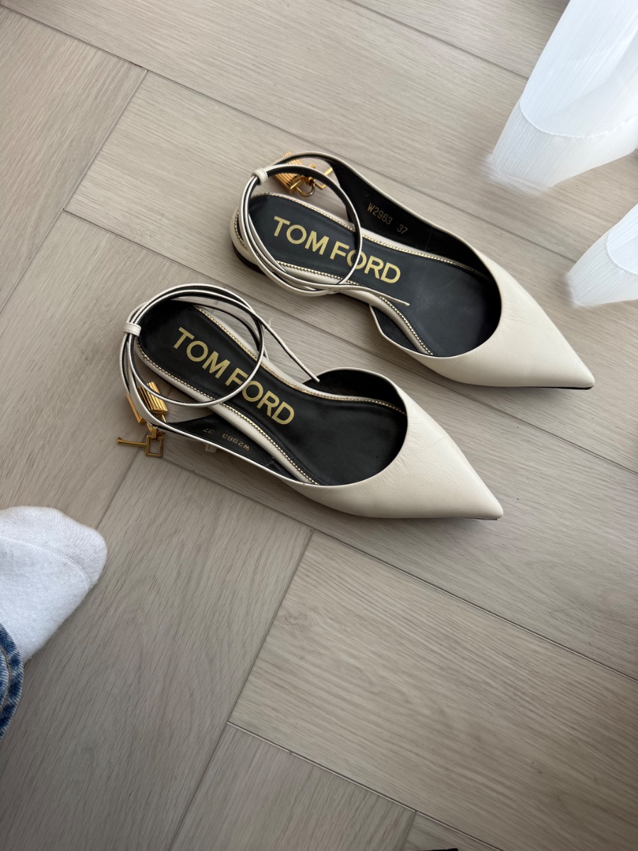 Tom Ford Padlock Flats