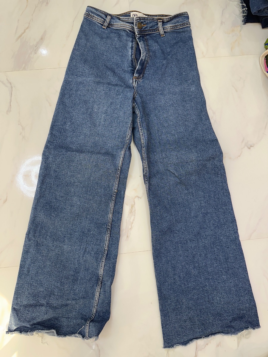 Zara blue jeans