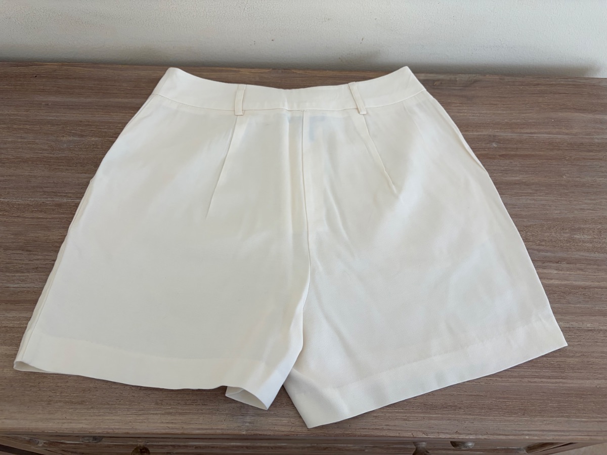 New Look Cream Shorts photo 2