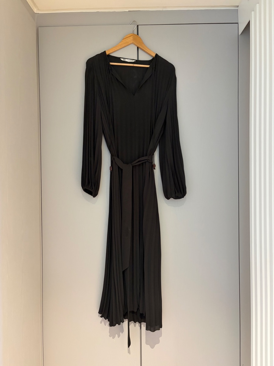 Zara Dark grey dress with tie