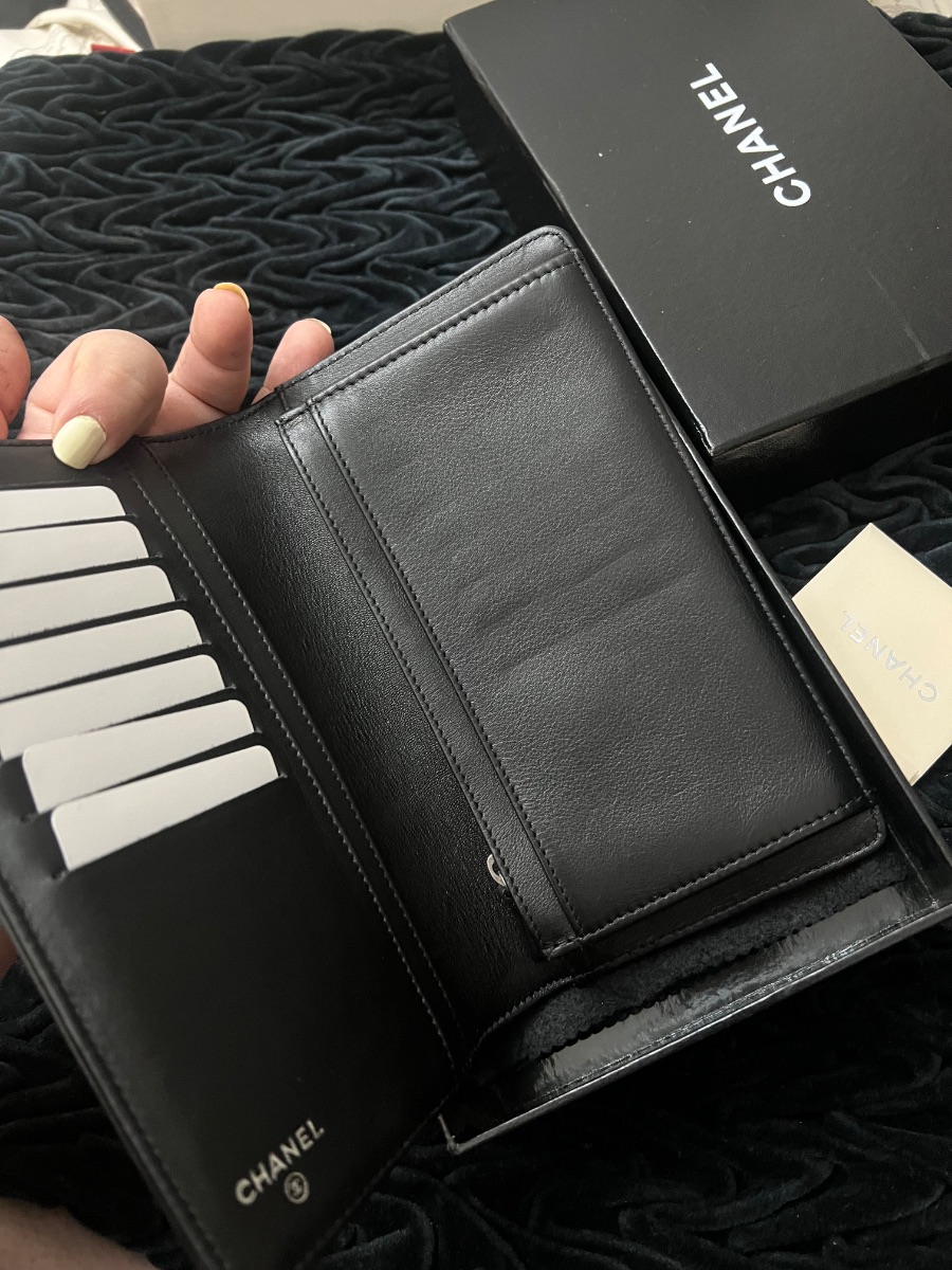 Chanel wallet limited edition photo 3