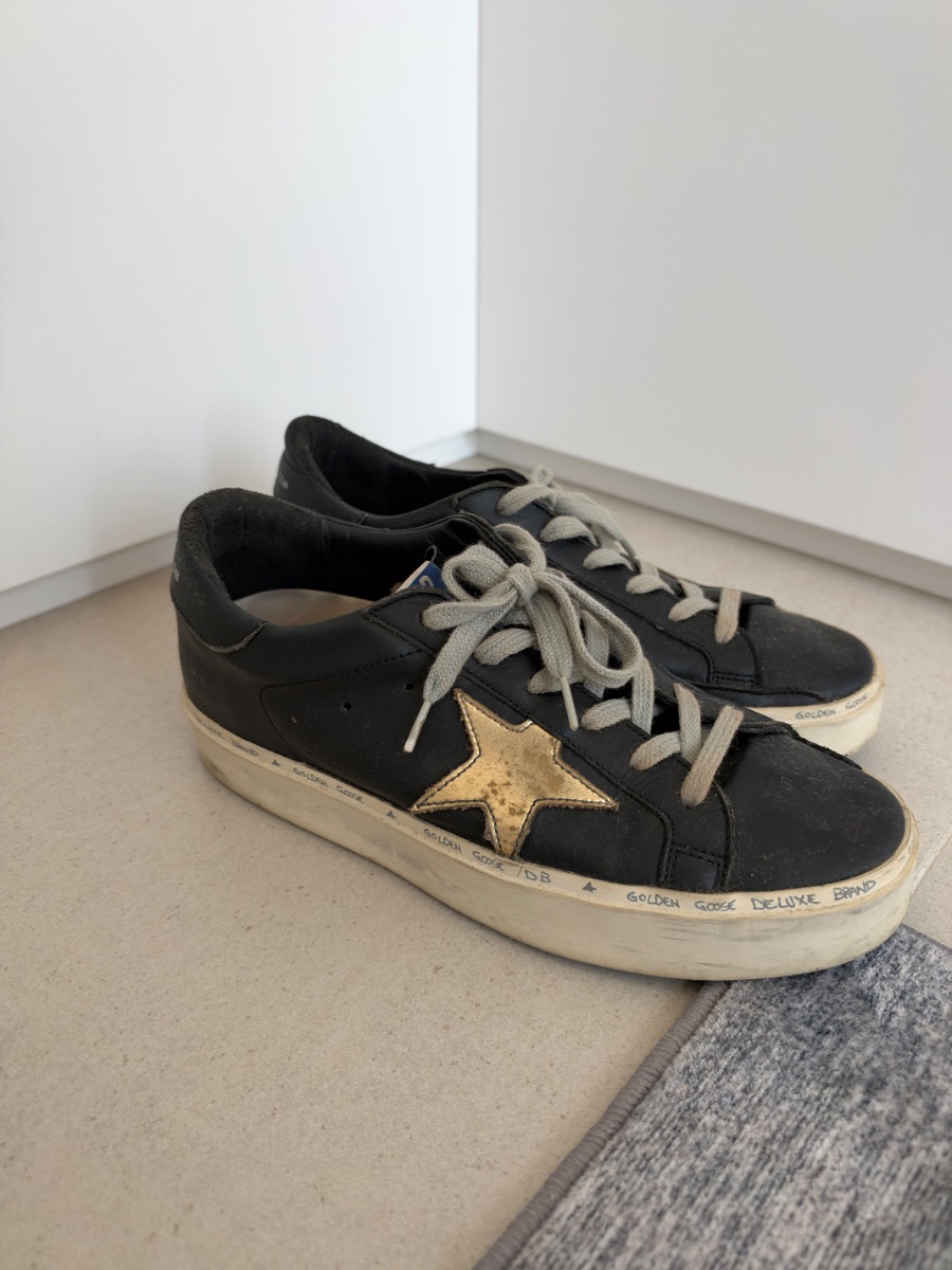 Golden Goose “Hi Star” Classic Leather Low Top Sneakers photo 2