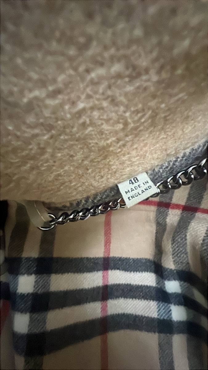 Burberry winter jacket photo 3