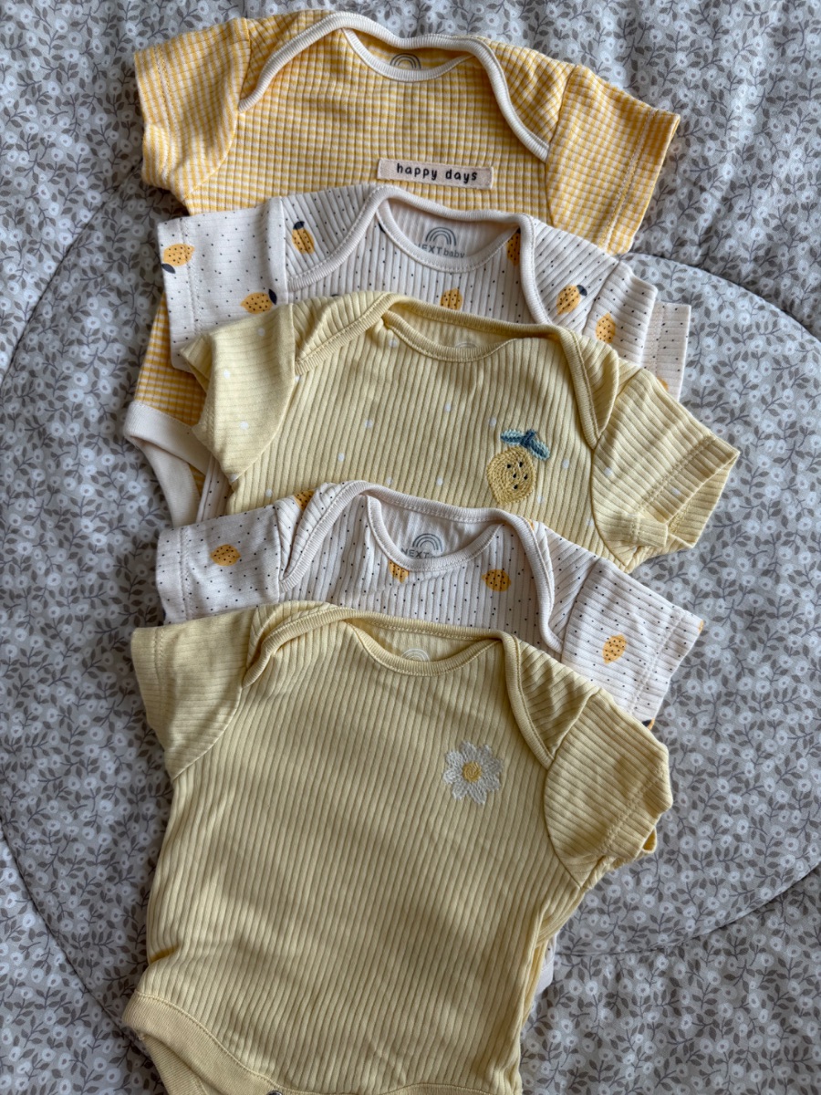 Next Baby 5 Newborn yellow short sleeve vests