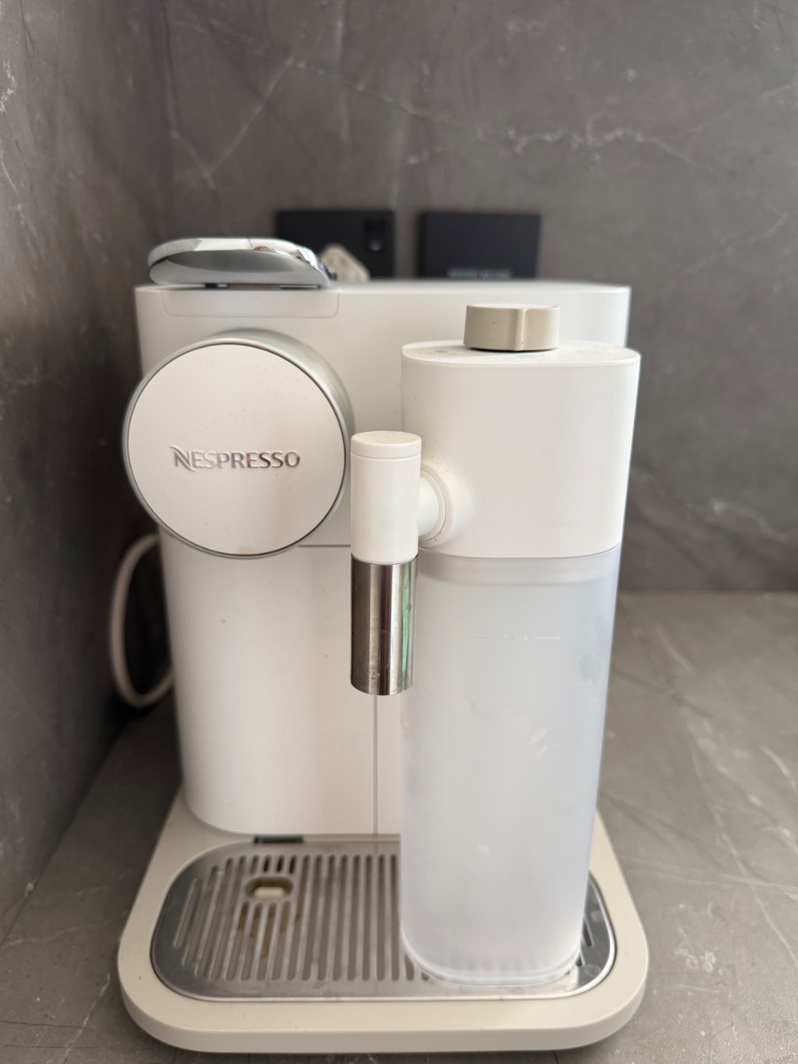 Nespresso Gran Lattissima Coffee Machine