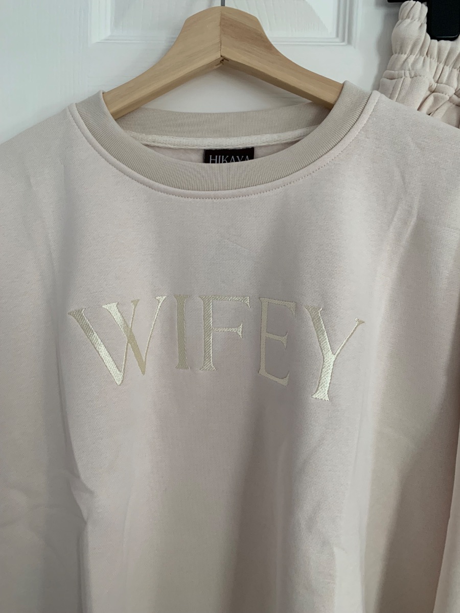 Hikaya Wifey long sleeve sweatshirt photo 2