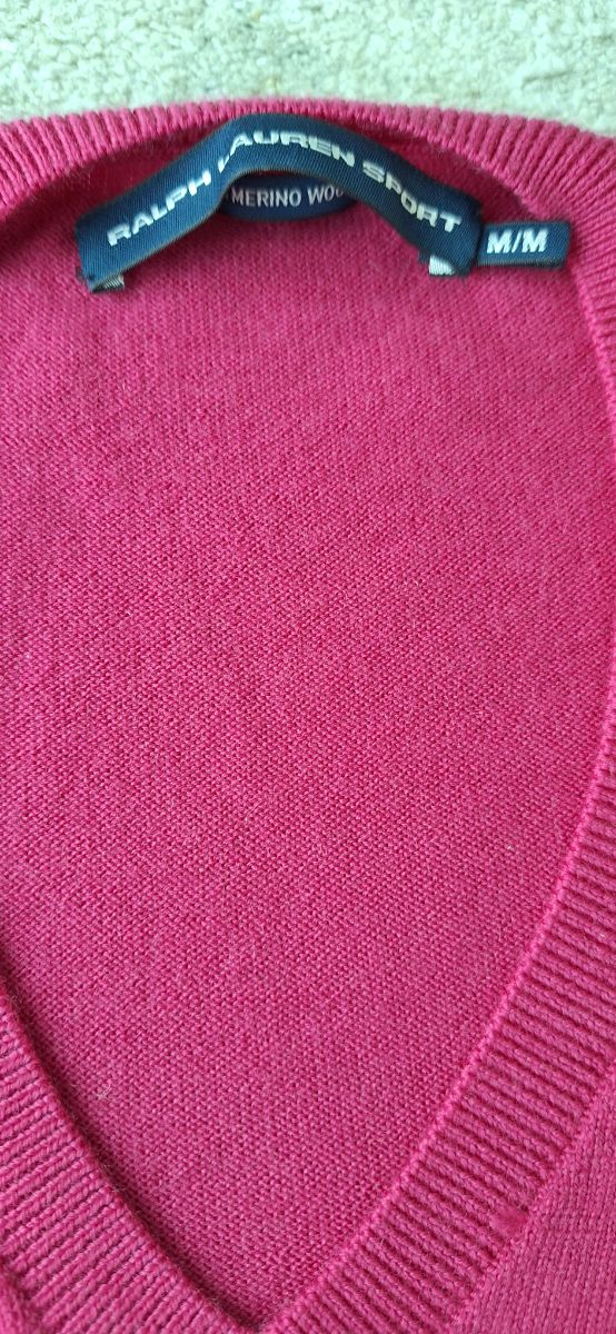 Ralph Lauren VNeck Merino wool jumper size M photo 3