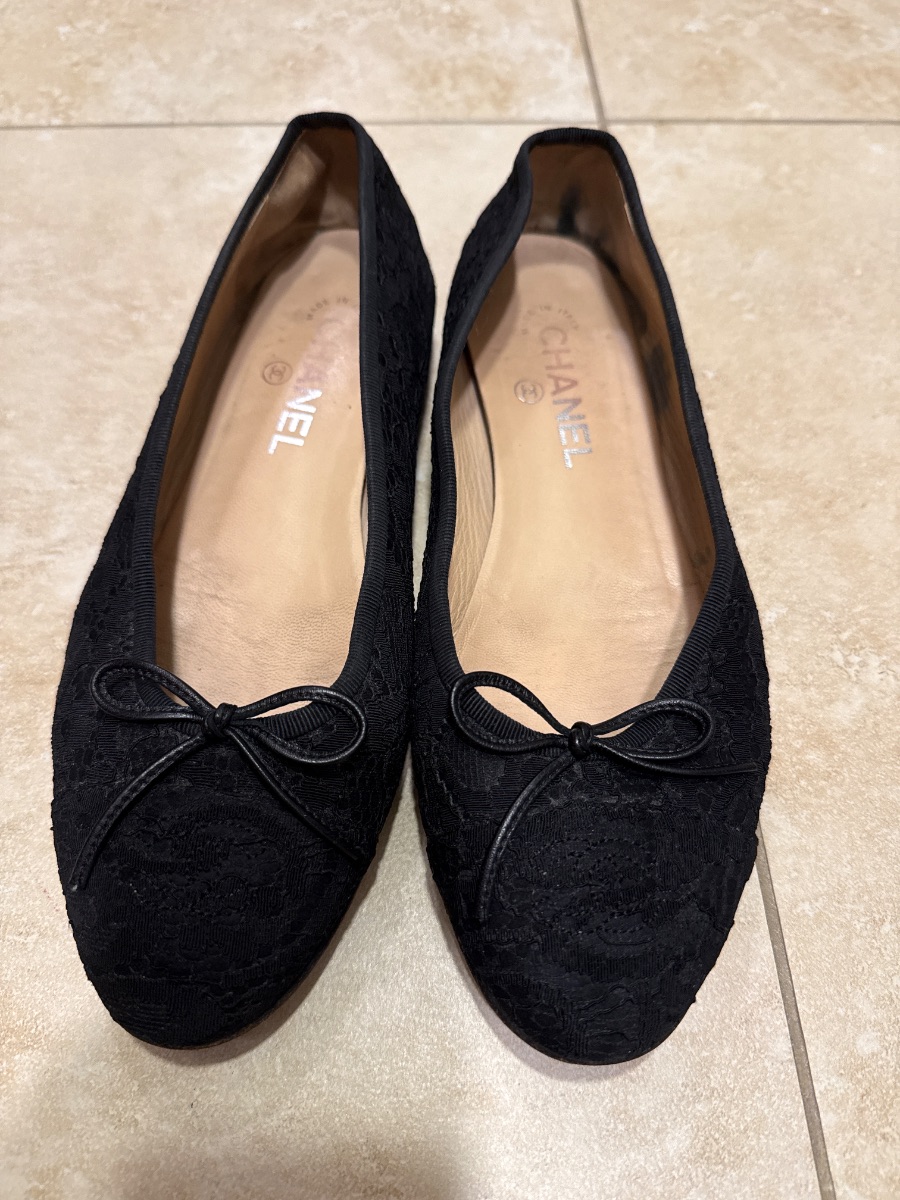 Chanel flat shoes
