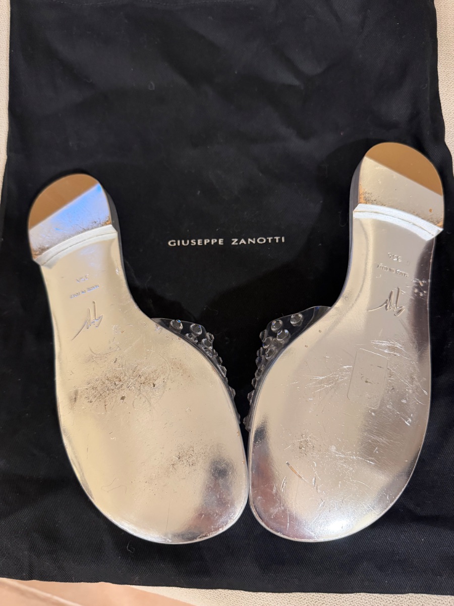 Giuseppe Zanotti ADELIA VINYL photo 3