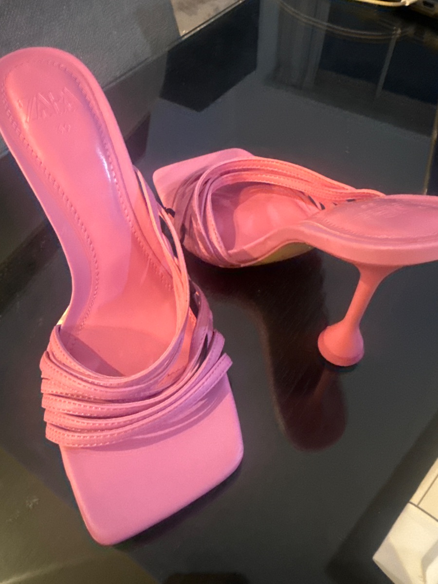 Pink shoes Zara
