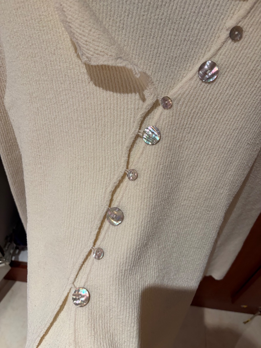 Top Zara sweater open with nacar photo 2