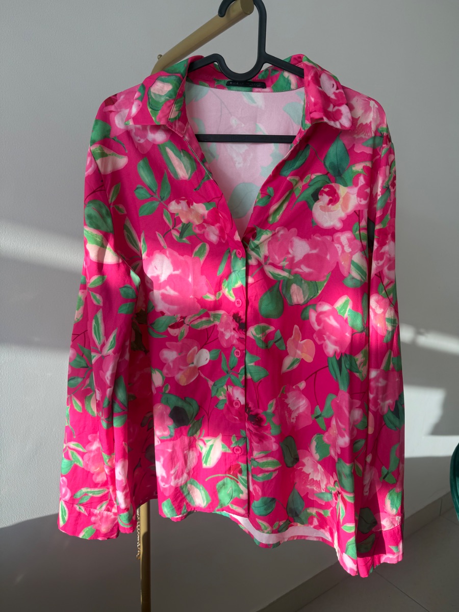 Shein Pink floral shirt size large photo 2