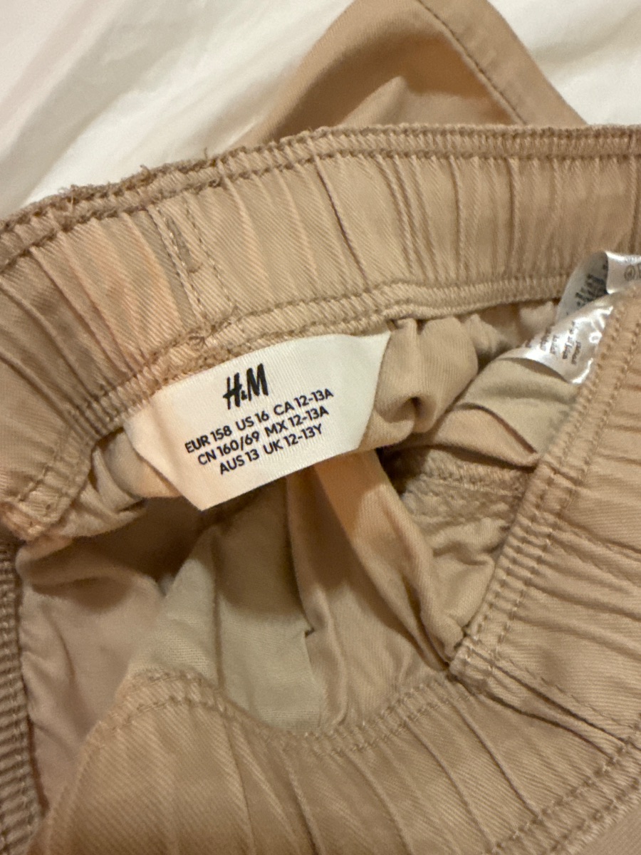 H&M shorts photo 3