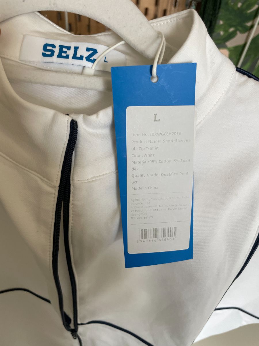 Seltz White Zip Up Gym Tshirt Large - New with tags photo 3