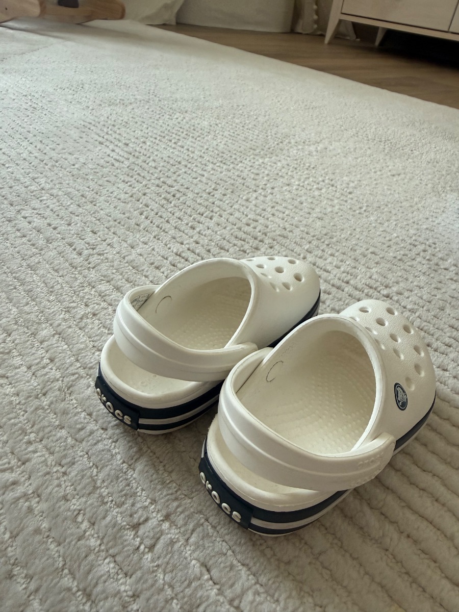 White & Navy Crocs toddler photo 3