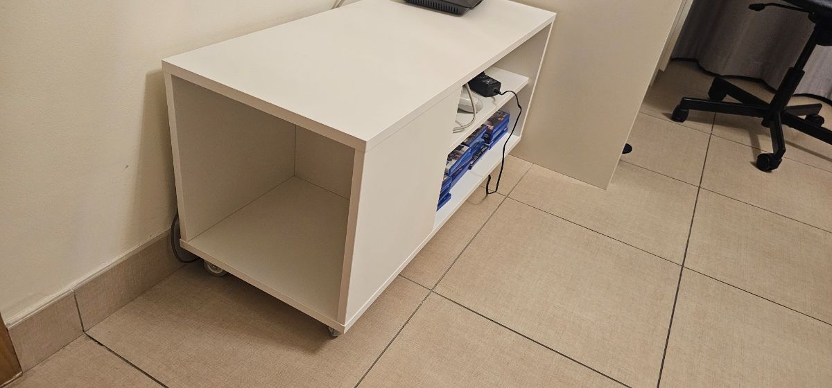 Ikea Vihals coffee table photo 2
