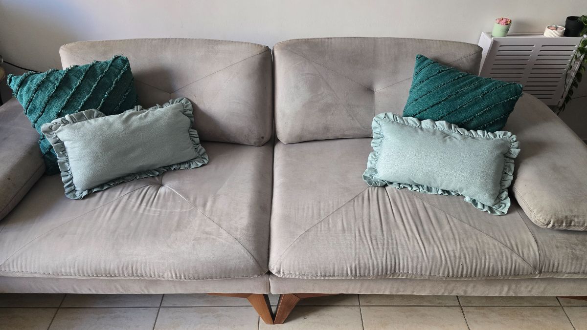 Huzaifa Furtniture Nubuck Leather Sofa. photo 2