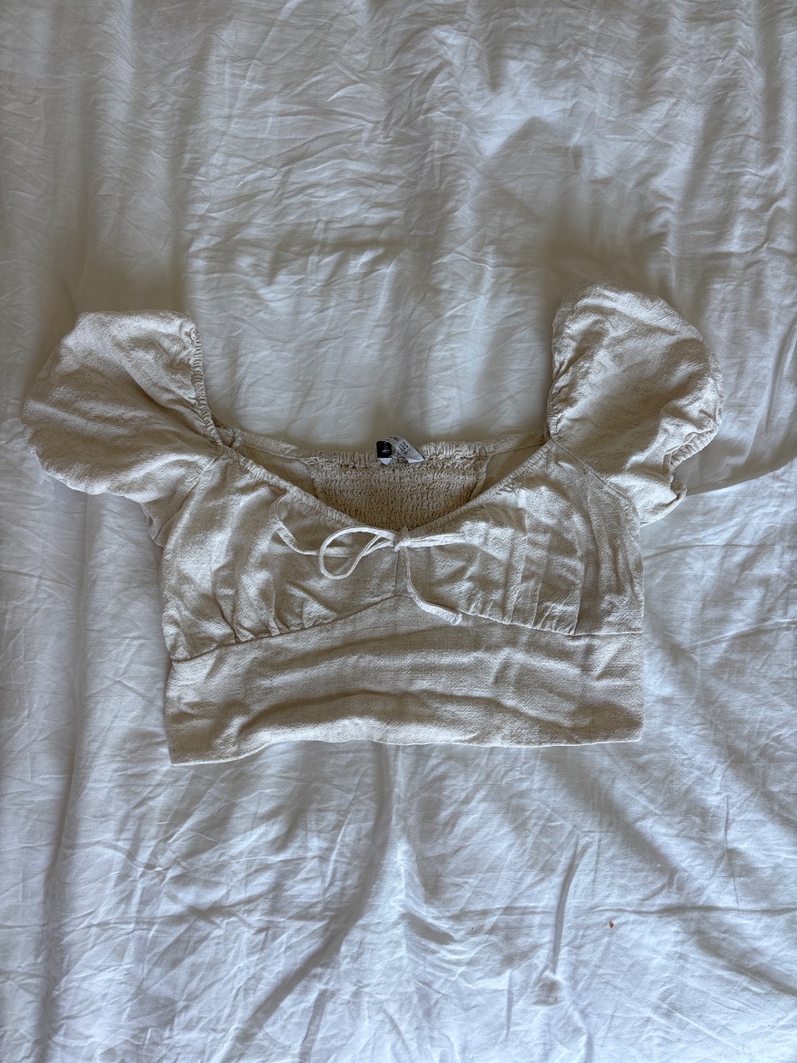 Stradivarius milkmaid top photo 2