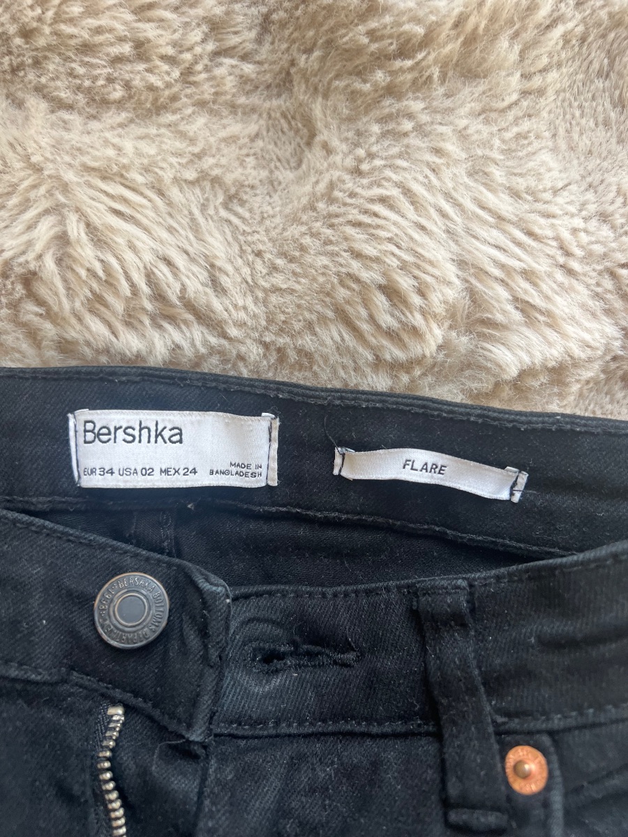 Bershka Black Flared Jeans photo 2