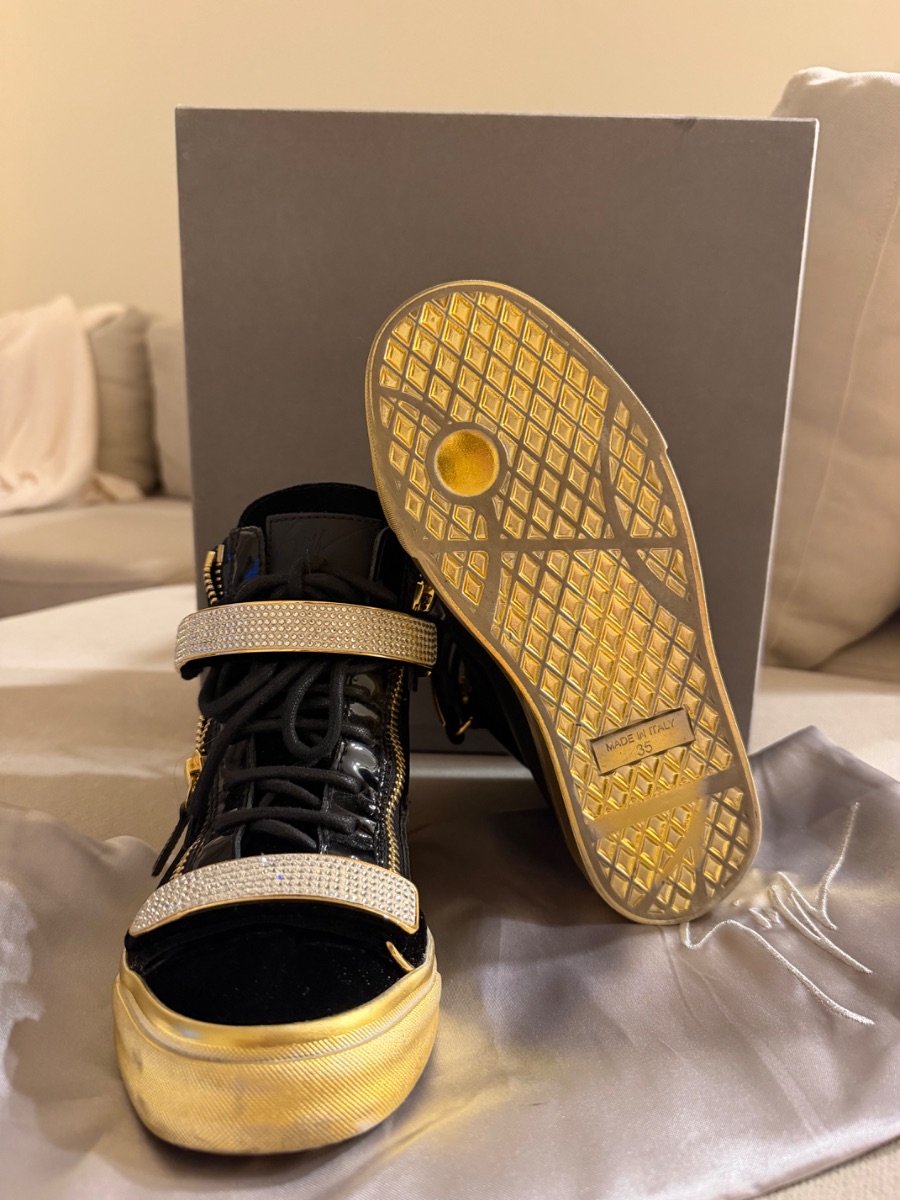 Guiseppe Zanotti Giuseppe Zanotti photo 3