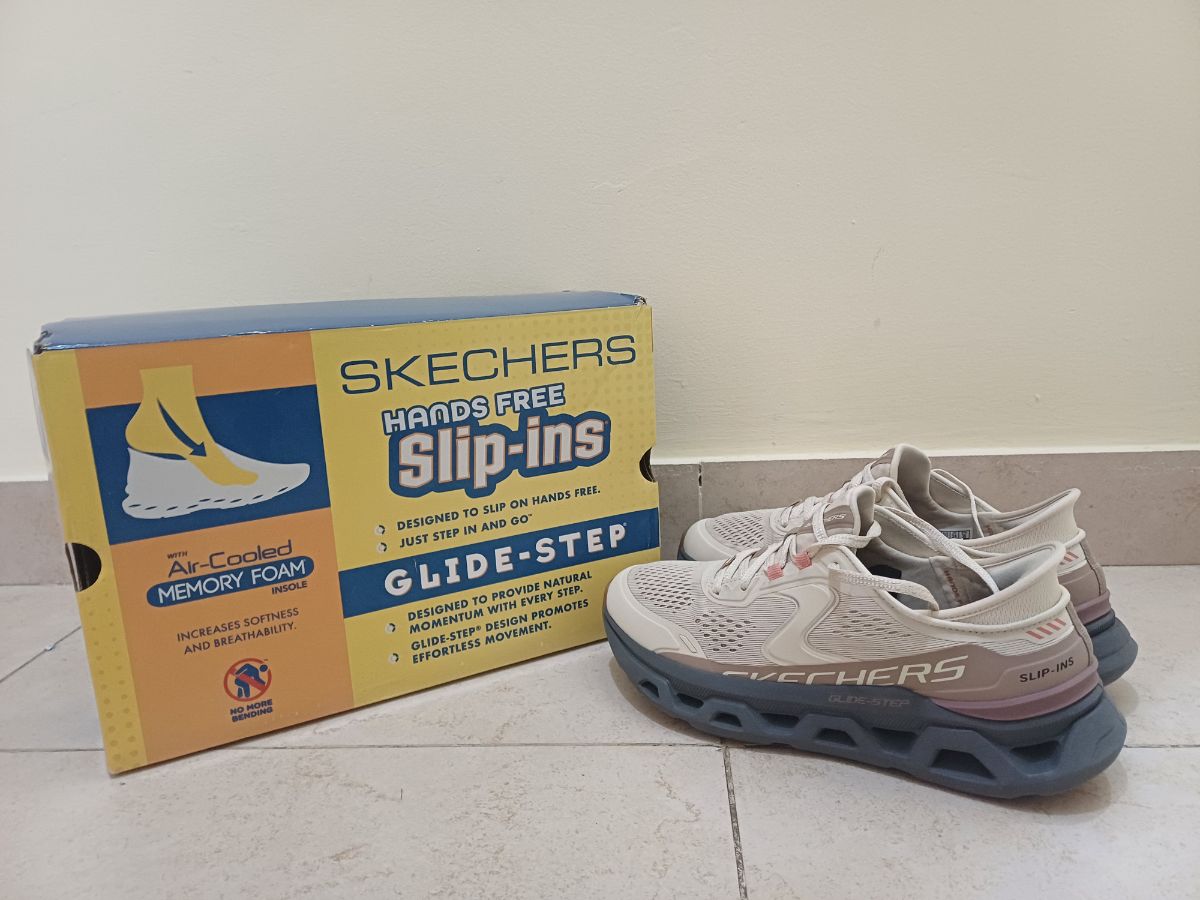 Skechers Glide - Step Altus Woman's Sneaker