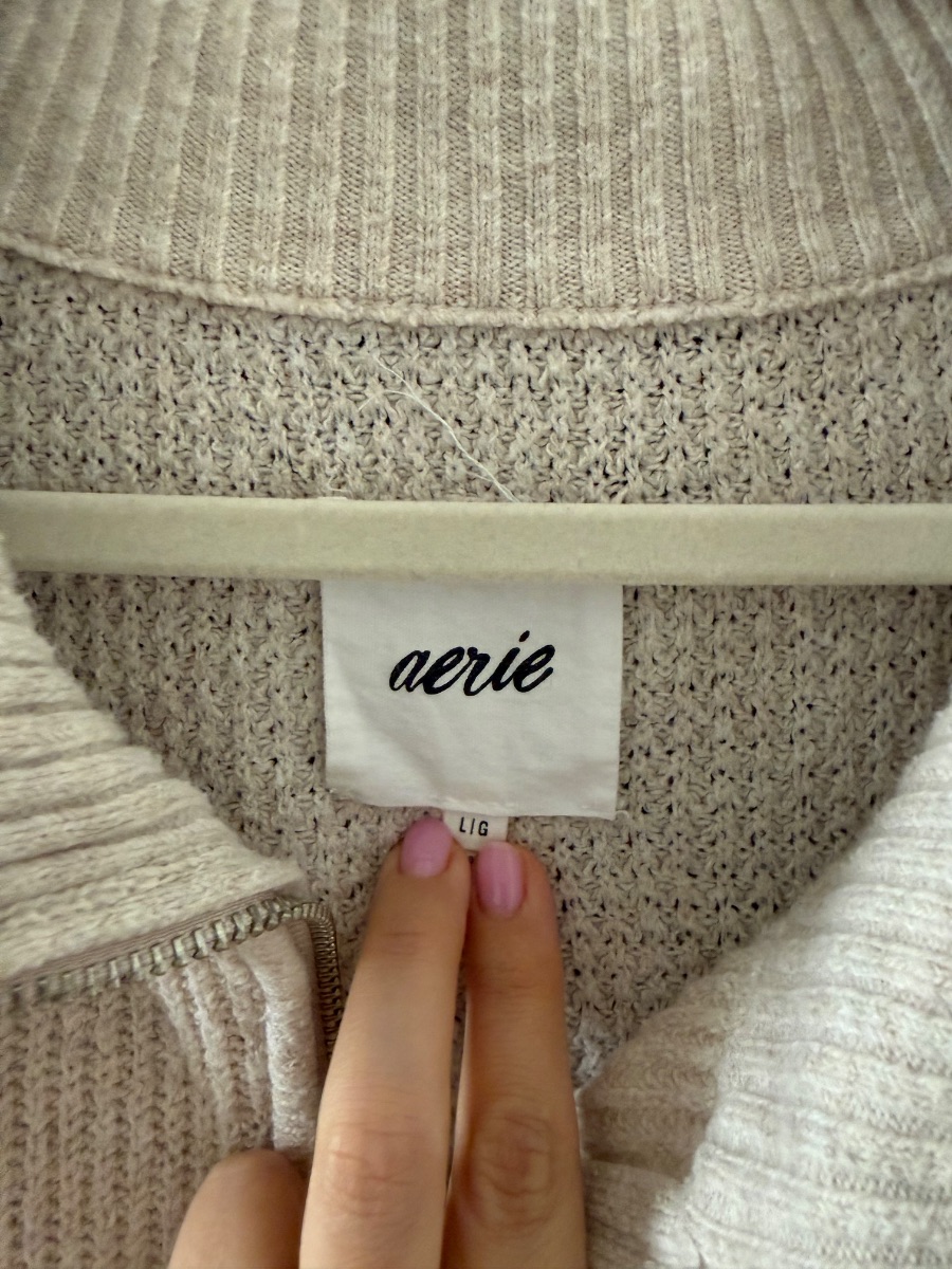 Aerie beige cozy set photo 2