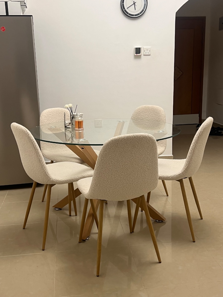 Pan Home Dining table with 5 Boucle chairs photo 2