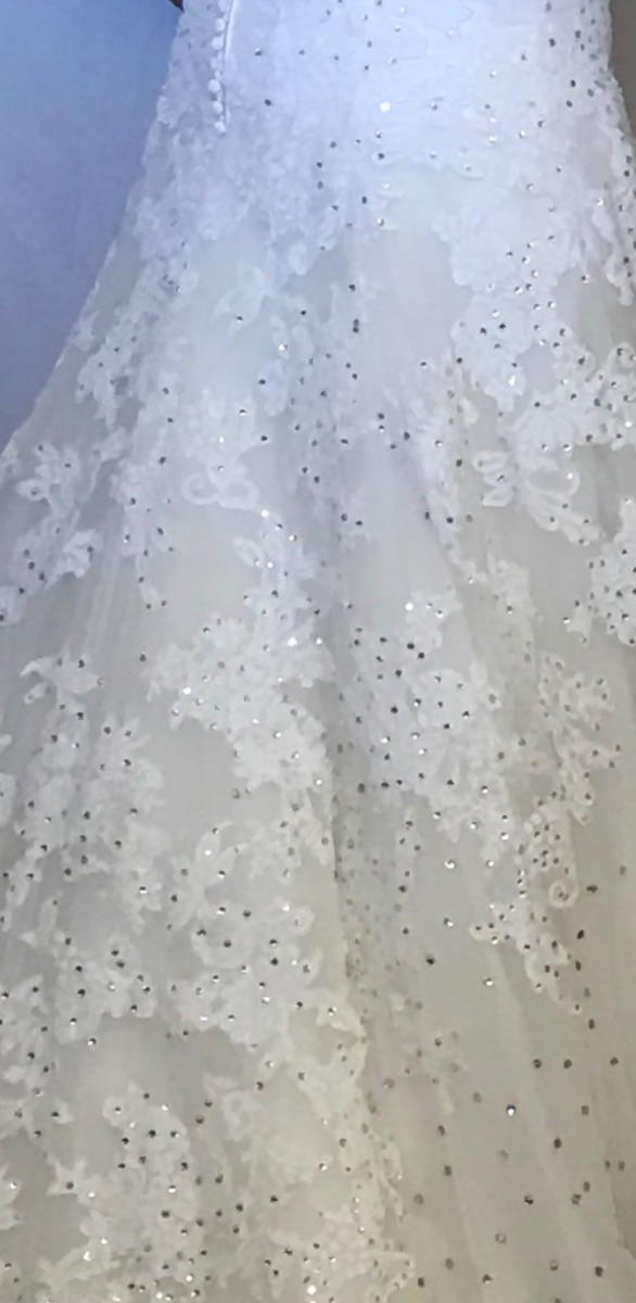 Cocoon Wedding dress photo 3