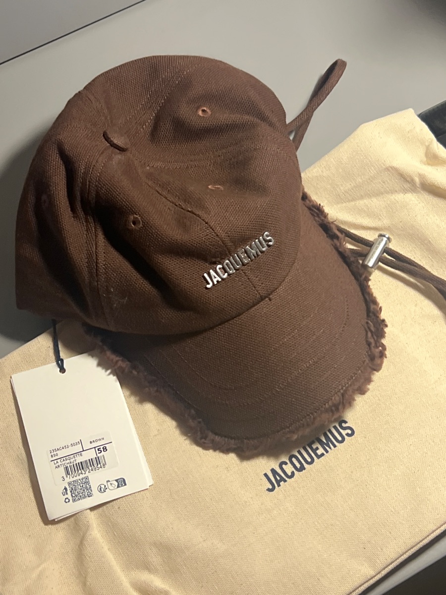 Jacquemus hat