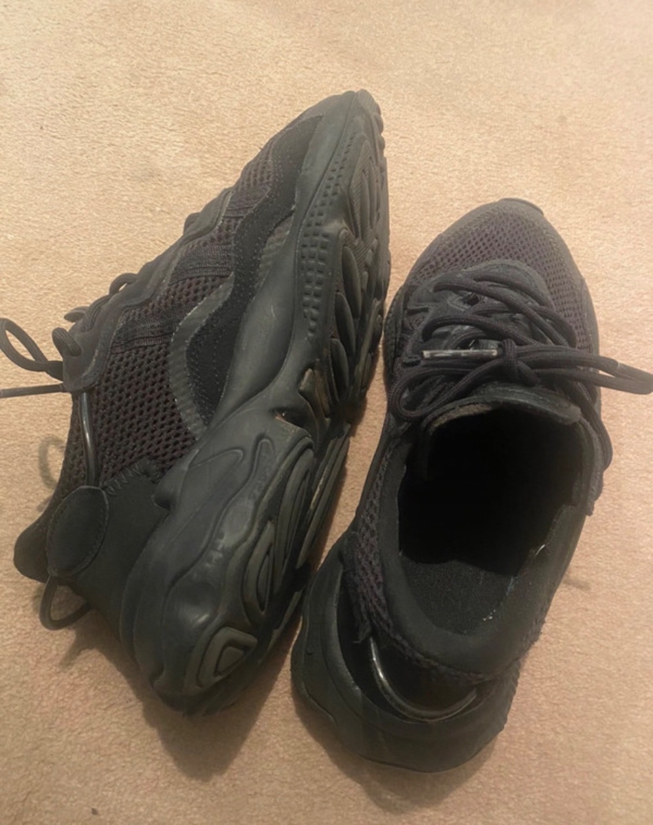 Adidas Black Ozweego’s photo 2