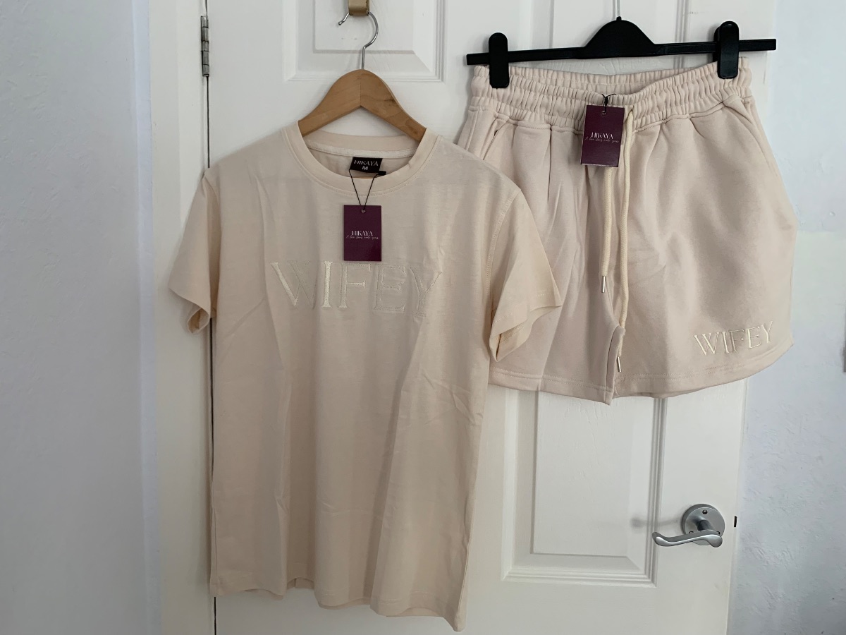 Hikaya Wifey short sleeve top photo 3
