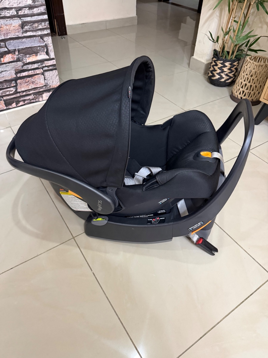 Chicco Infant car seat