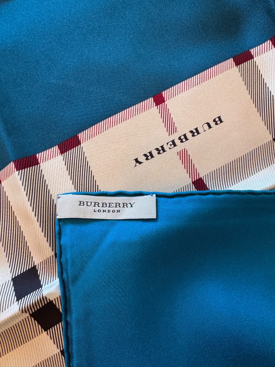Burberry silk scarf photo 3
