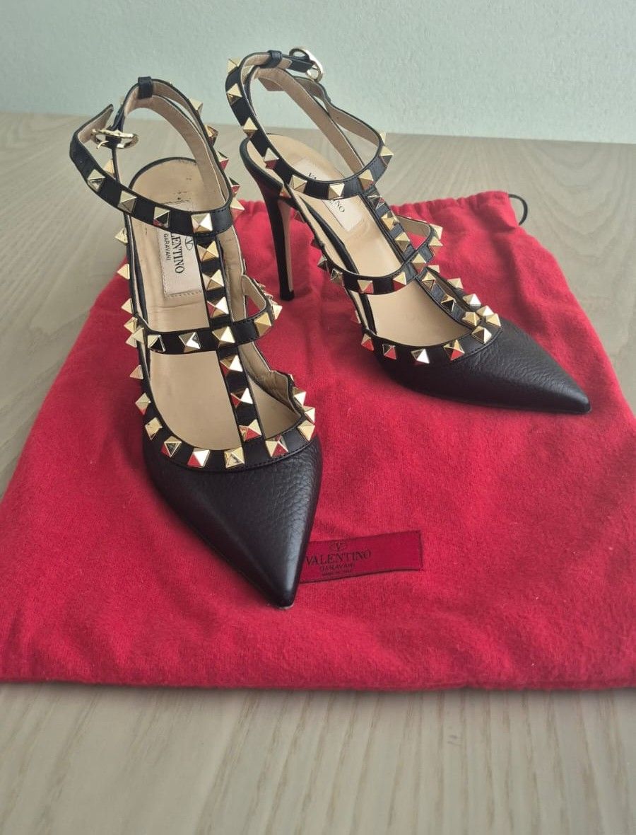 Valentino Rockstud Caged Leather Pumps Black photo 2