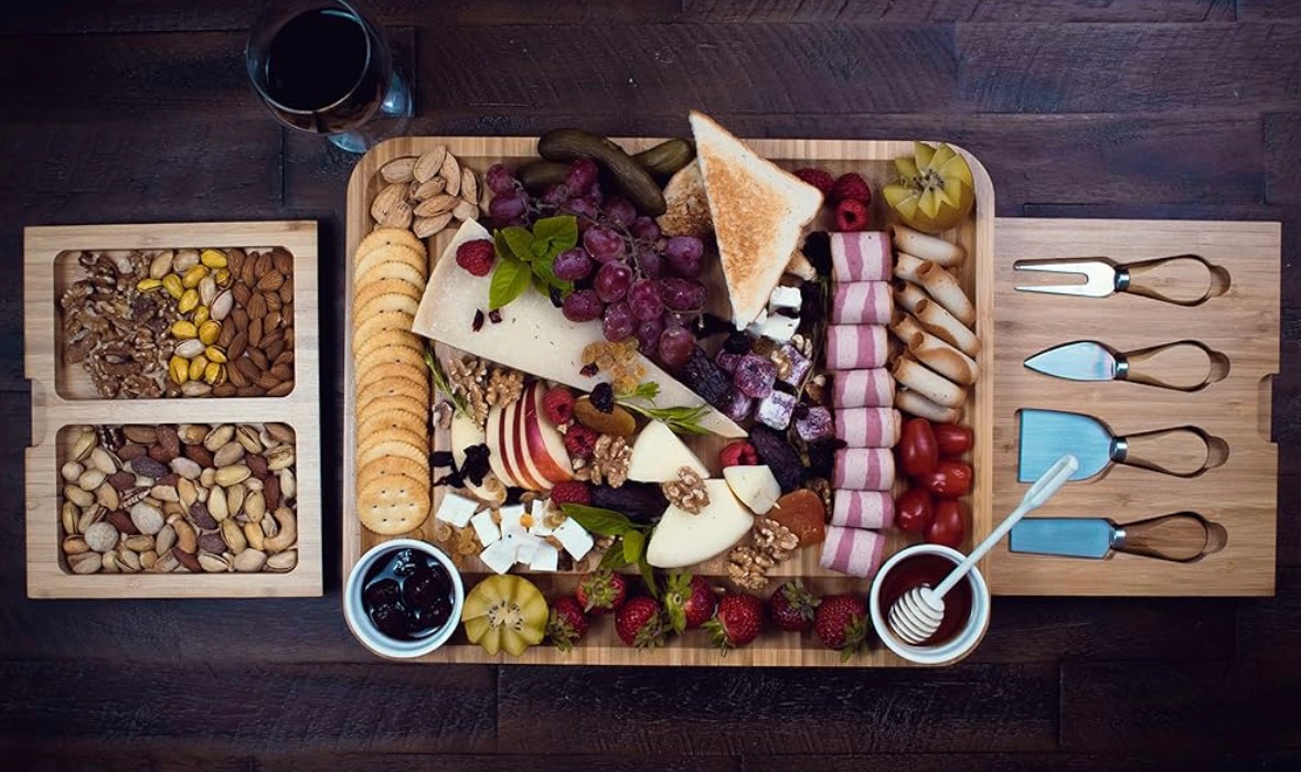 Cheeseboard (Brand New -Sealed) photo 3