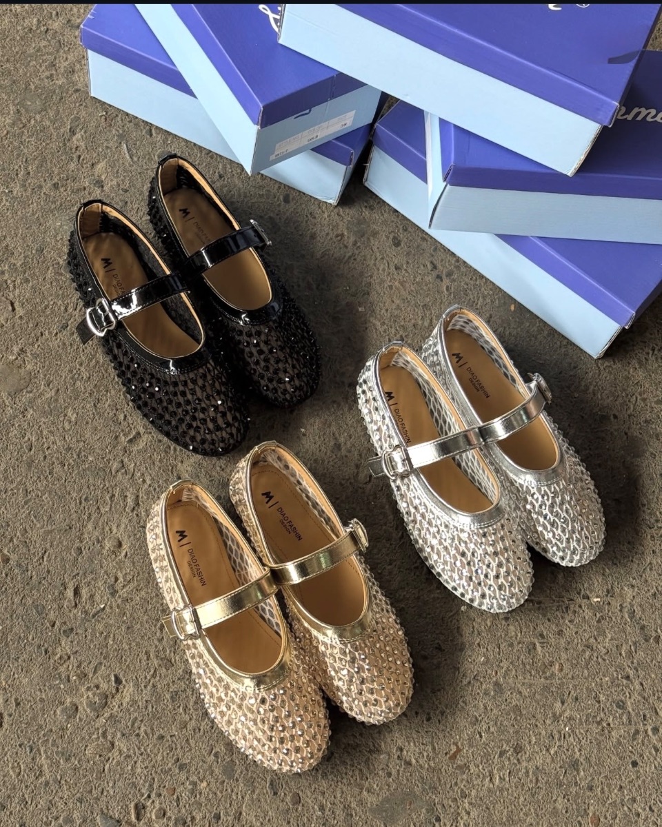 Tatay Gold Mesh Mary Jane Flats. photo 2