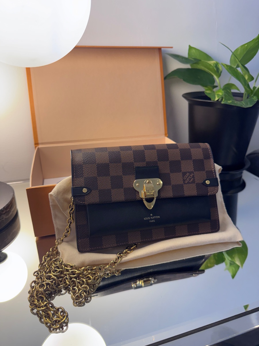 Louis Vuitton bag photo 2