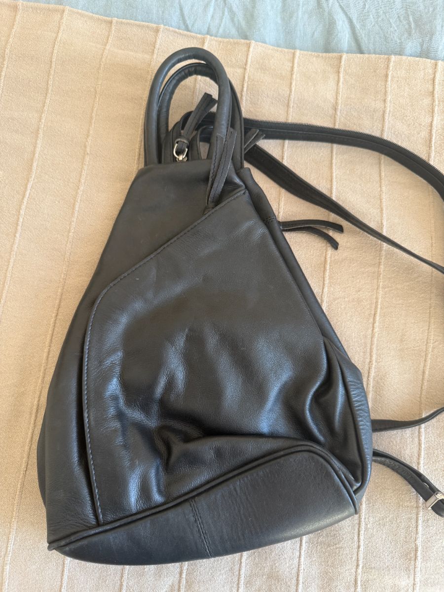 Jobis Black / Navy Small Rucksack Slingbag