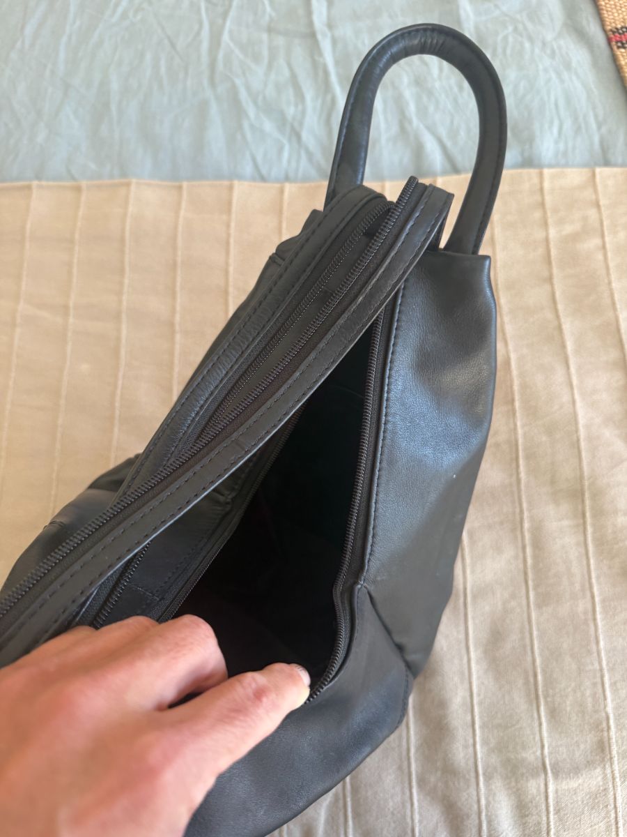 Jobis Black / Navy Small Rucksack Slingbag photo 2
