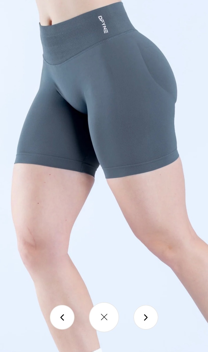 Dfyne shorts photo 2