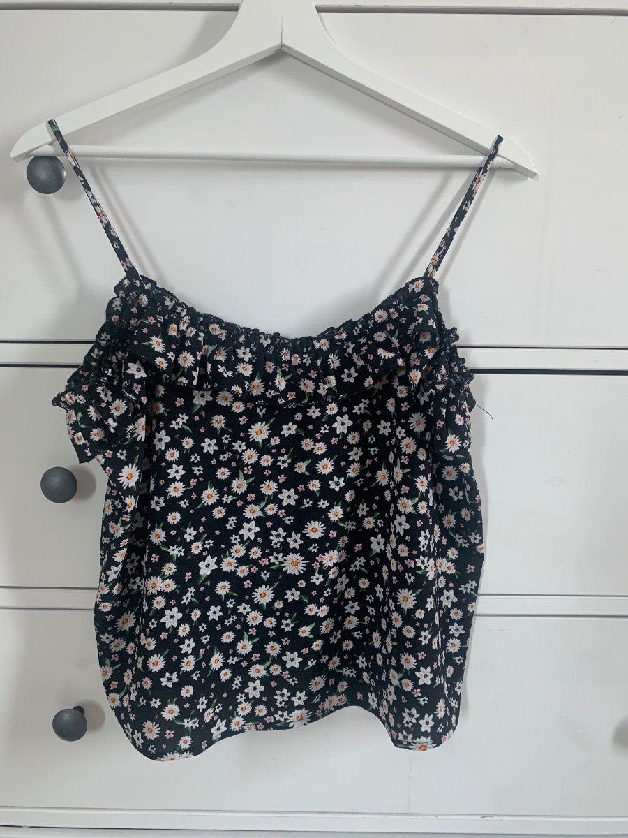 Mango daisies top
