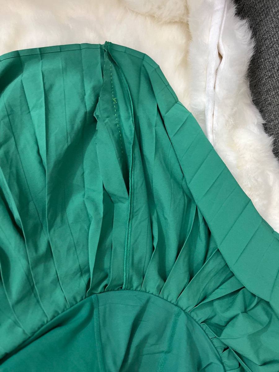 LULULEMON Green Pleated Skirt photo 3