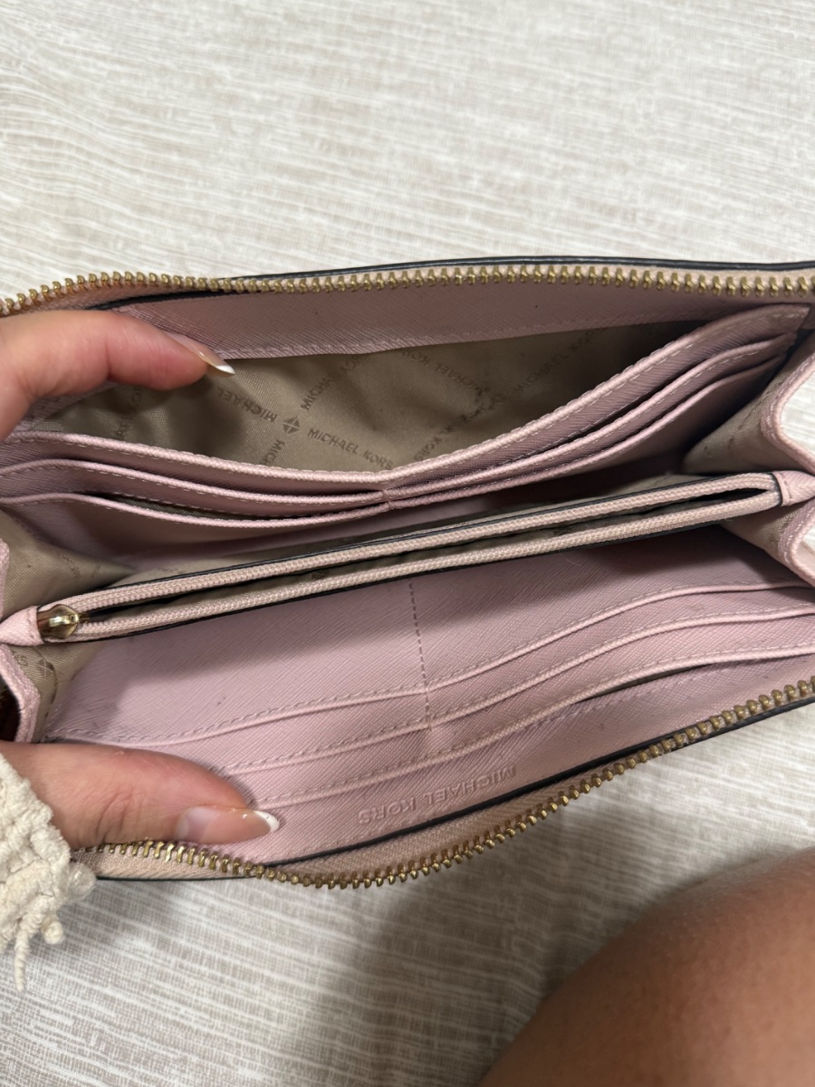 Michael kors wallet photo 3