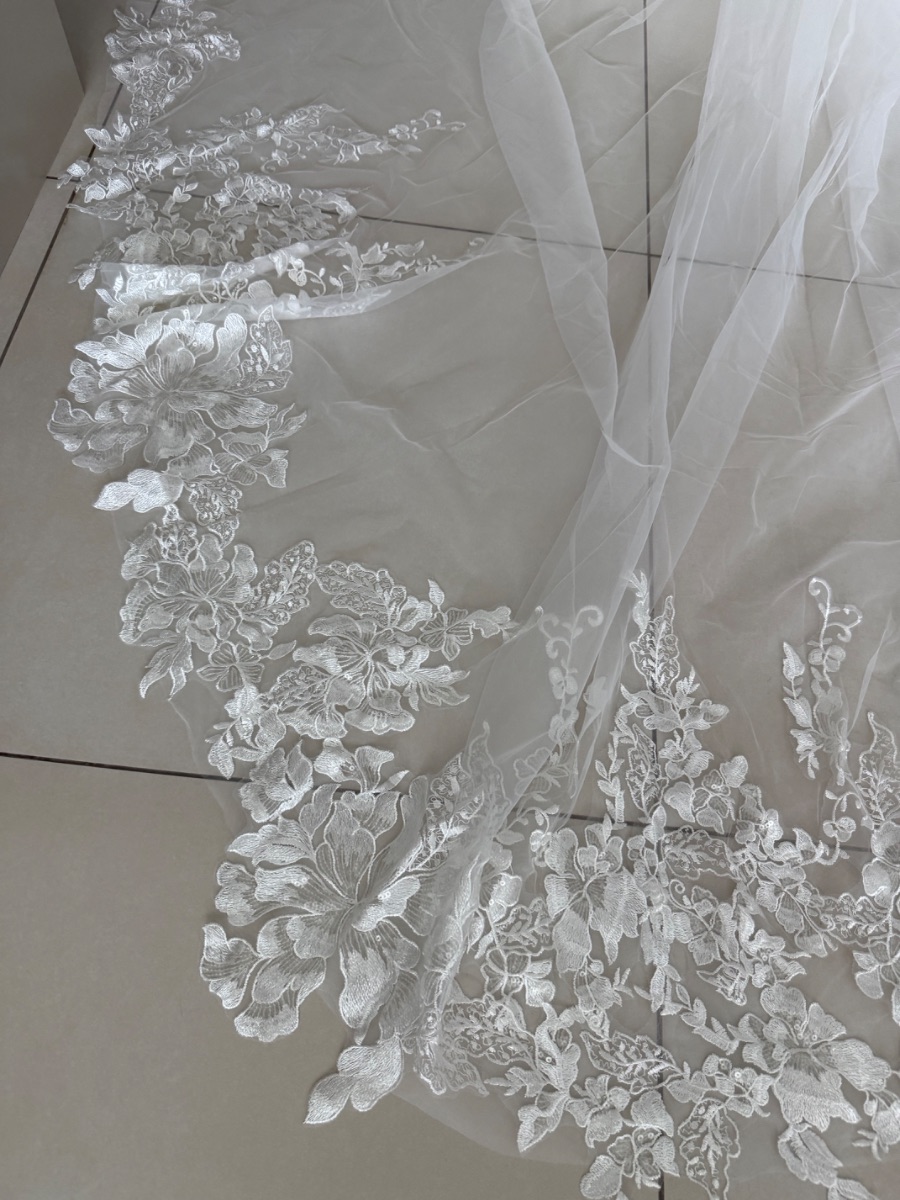 Wedding veil etsy photo 2