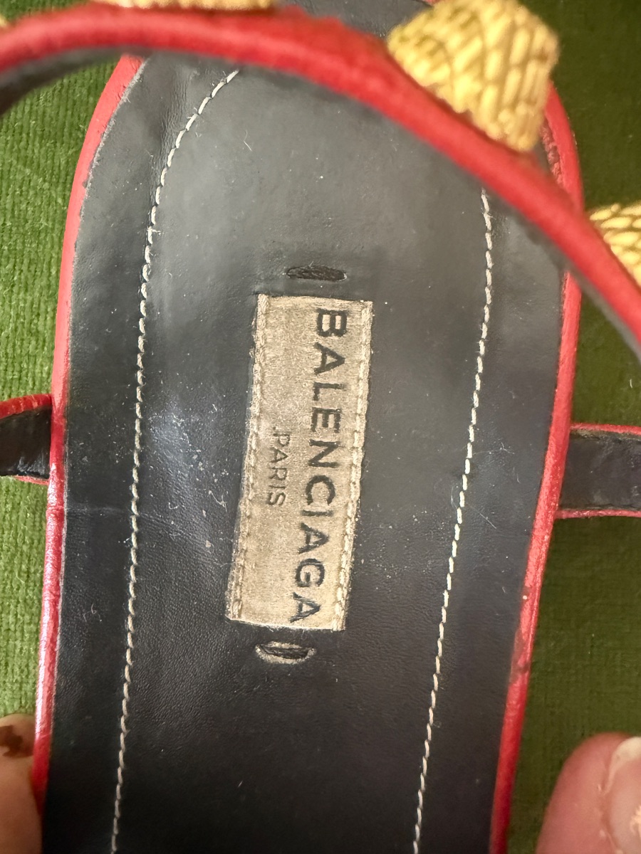 Balenciaga red sandals with gold studs photo 2