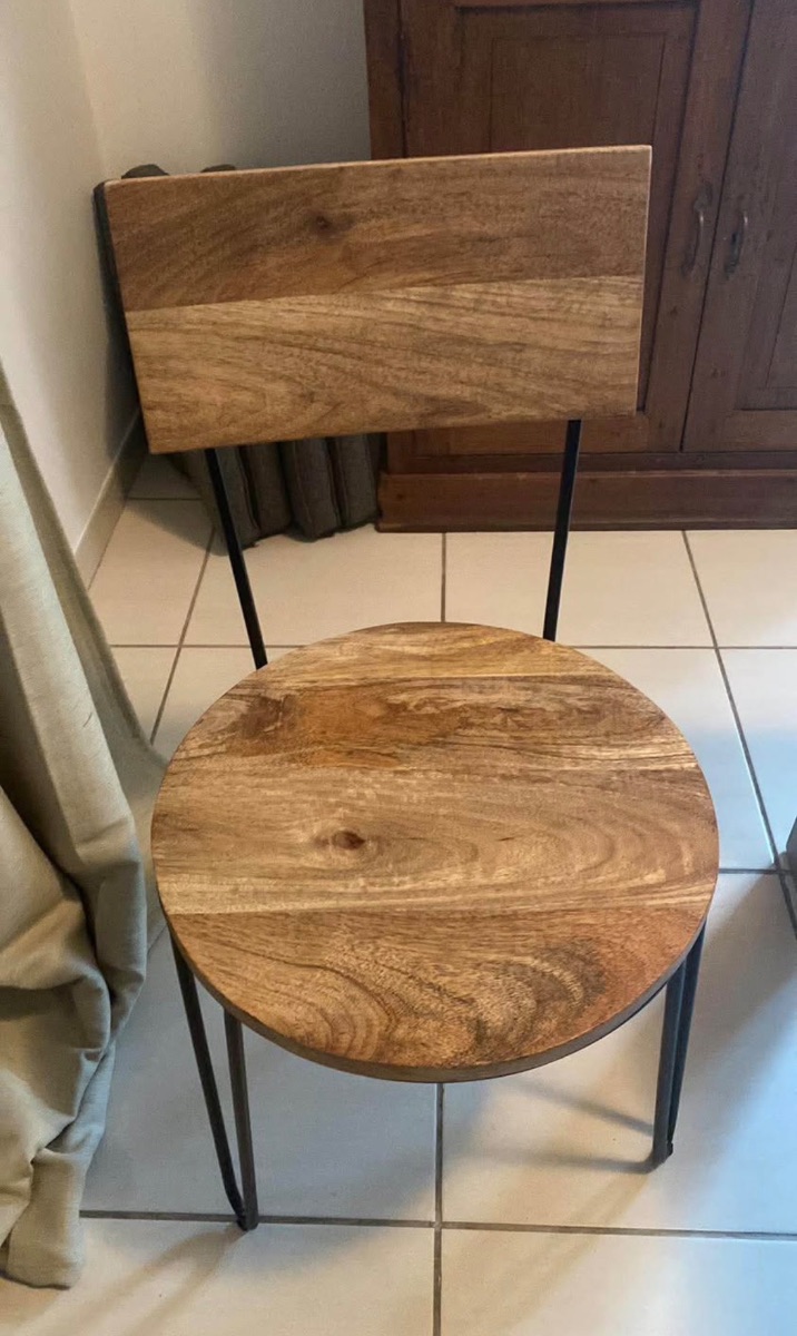 Pinky Dining Table, Bench & chairs photo 3