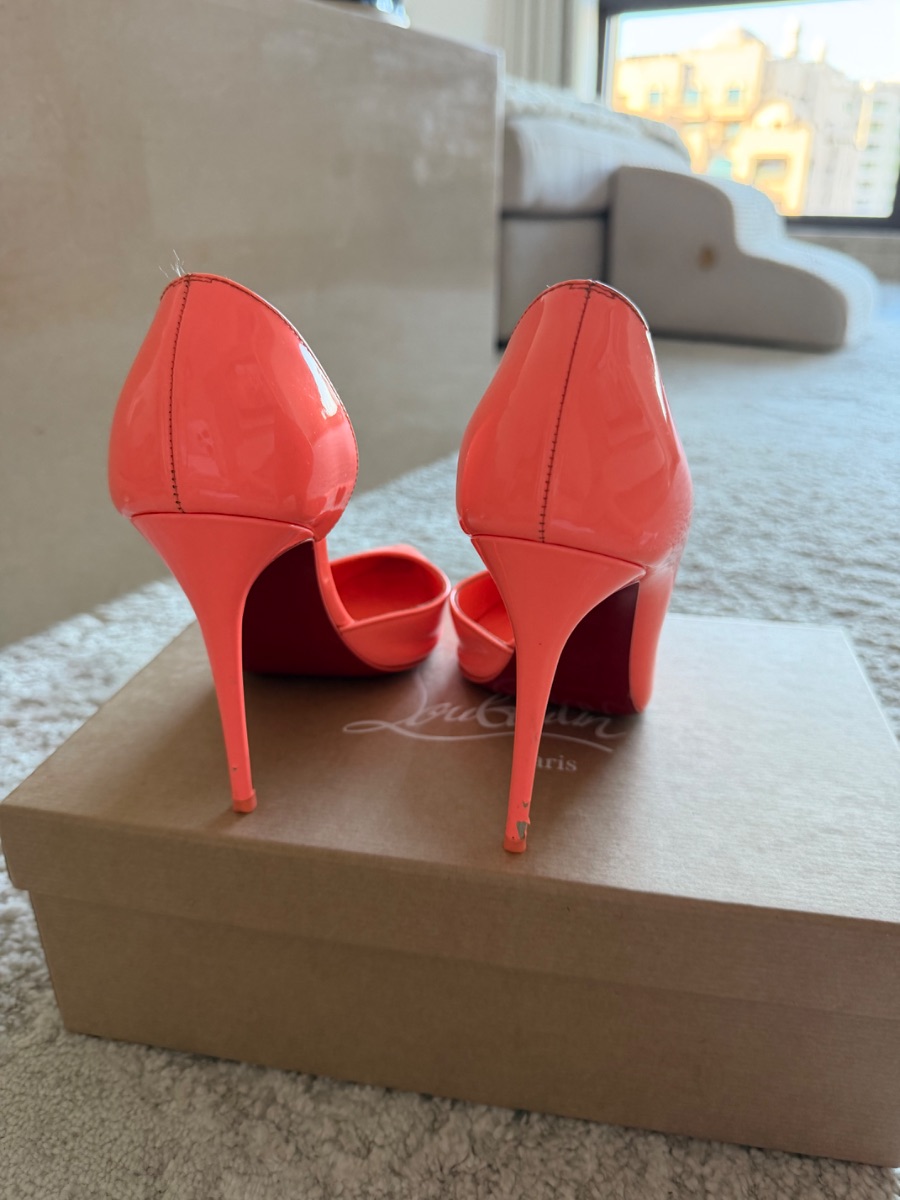 Christian Louboutin Iriza Size 35 / UK 35 (fit a 3/36) photo 2