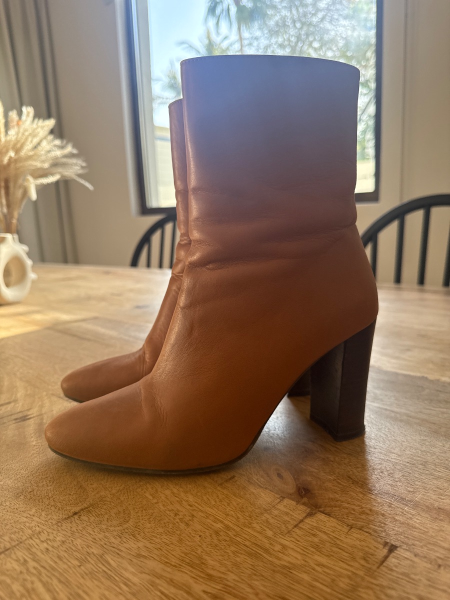 Jonak Paris camel brown leather boots photo 3